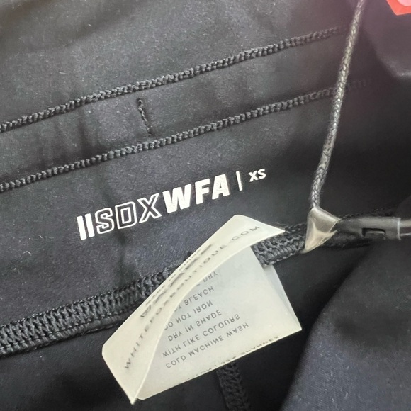 Sarah’s Day x White Fox leggings. New with tags. XS. Ignite leggings. - Picture 4 of 4